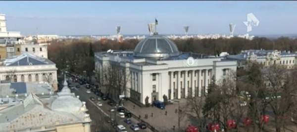 В Киеве хотят демонтировать памятник архангелу Михаилу
