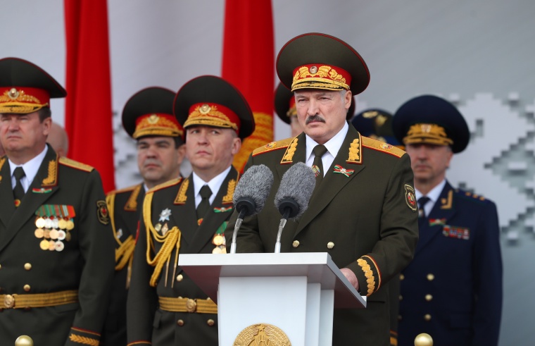 Александр Лукашенко попросил у России содействия в признании геноцида советского народа в годы ВОВ