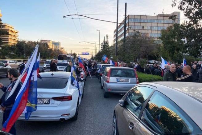 В Греции прошел масштабный автопробег в поддержку России