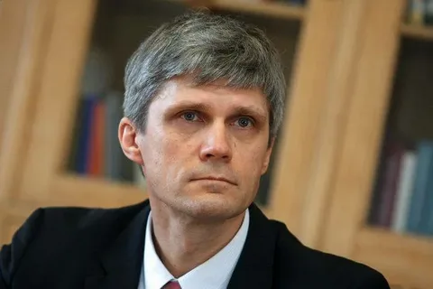 Бывшего опального мэра Резекне Александра Барташевича будут судить по делу о превышении полномочий