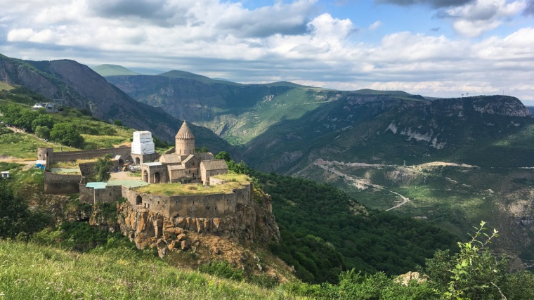 Россия направит в Нагорный Карабах миротворцев