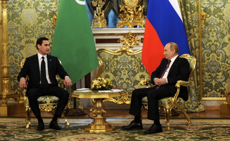 Владимир Путин поблагодарил власти Туркмении за бережное отношение к русскому языку и культуре