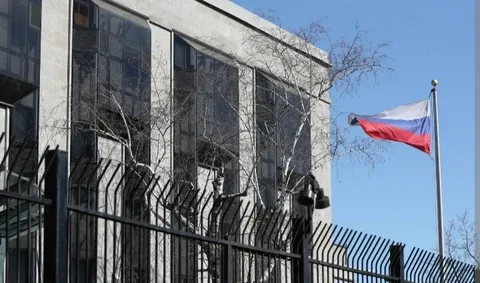 Посольство РФ в Канаде зафиксировало рост интереса к переезду в Россию