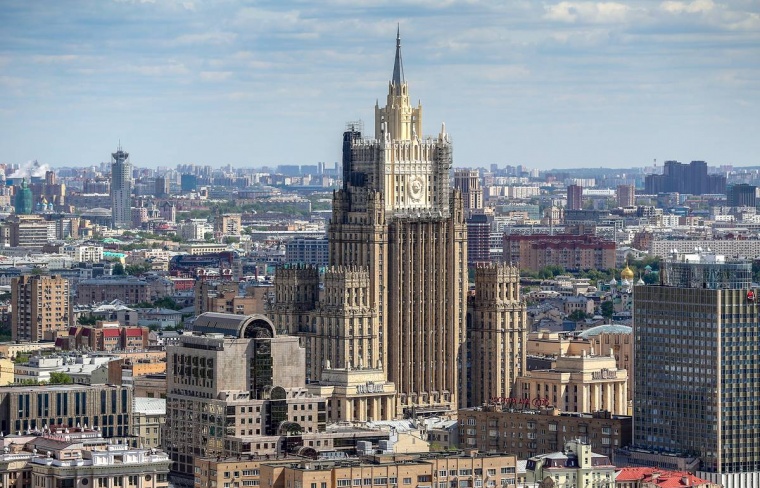 МИД России назвал помощь россиянам за рубежом важнейшим направлением работы в условиях пандемии