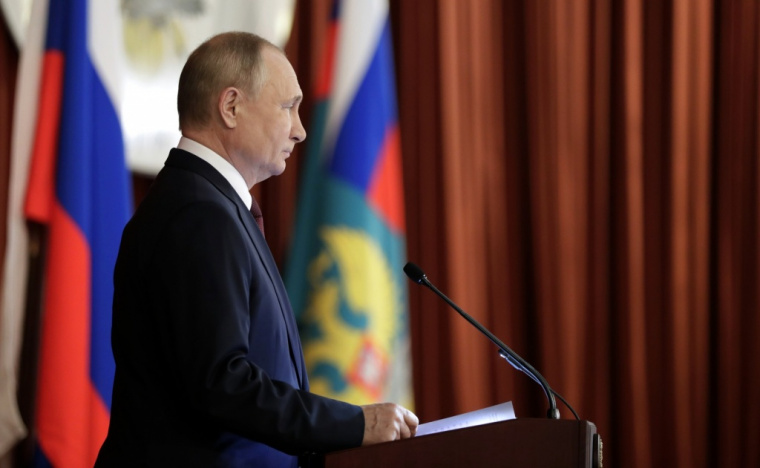 Президент России Владимир Владимирович Путин подписал закон о защите русского языка
