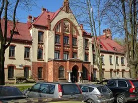 В рижской больнице русскоязычных пациентов призывают приходить на прием с переводчиком