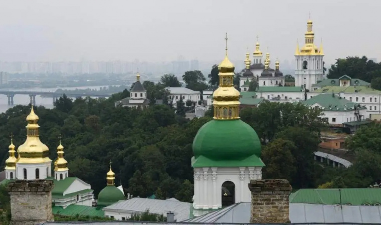 Министерство культуры Украины обязало монахов Киево-Печерской лавры покинуть ее за три дня