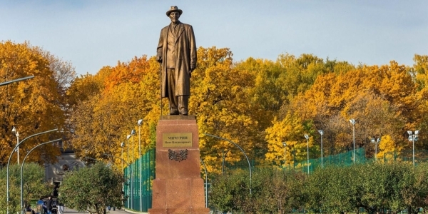 В Одессе демонтирован памятник биологу Ивану Владимировичу Мичурину