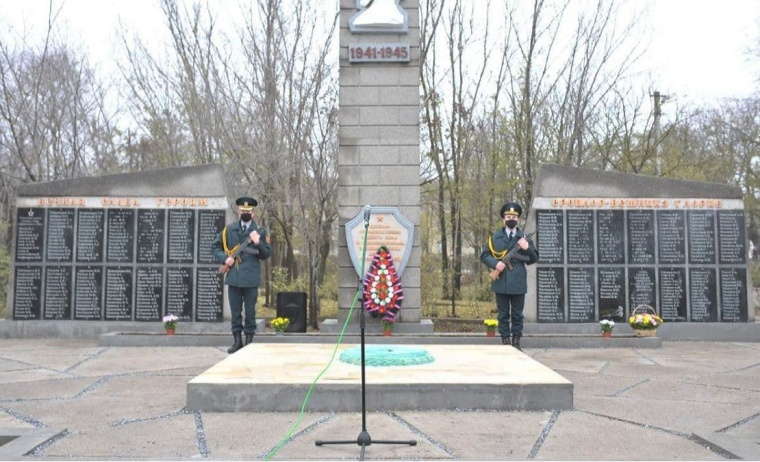 Восстановленный монумент советским воинам открыли в молдавском селе Паланка
