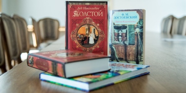 Львовские власти намерены тратить городской бюджет для запрета книг на русском языке
