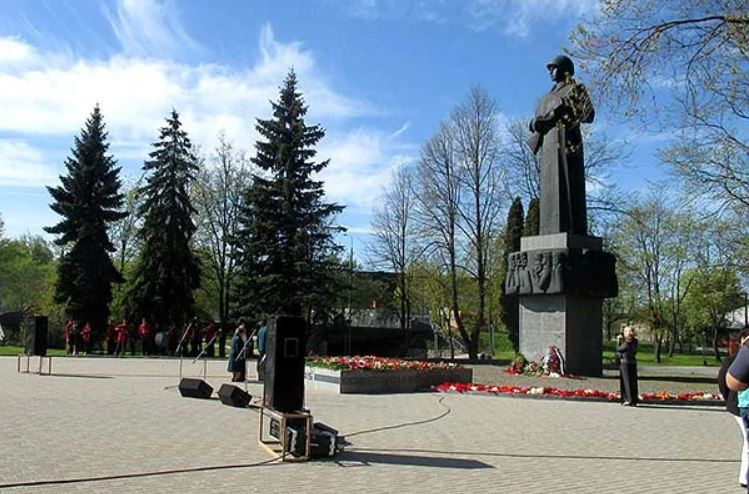 В латвийском Резекне решили перенести памятник Воинам-освободителям
