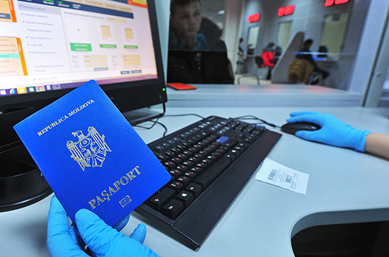 Порядок временного пребывания в России иностранных граждан будет упрощен