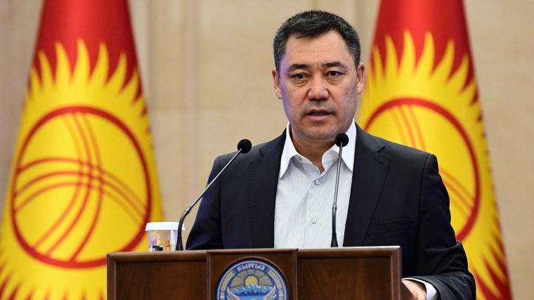 Президент Киргизии пообещал сохранить официальный статус русского языка в республике