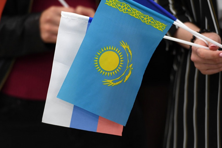 Правозащитники открывают горячую линию для находящихся в Казахстане россиян