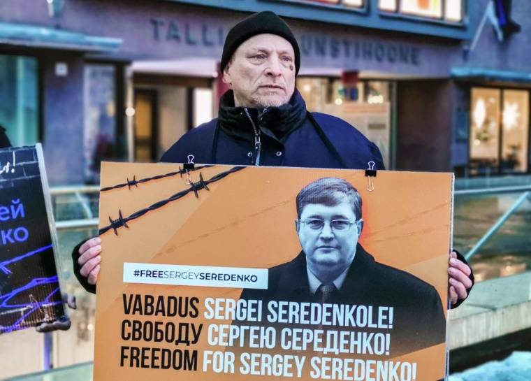В Таллине прошел очередной митинг в поддержку правозащитника Сергея Середенко