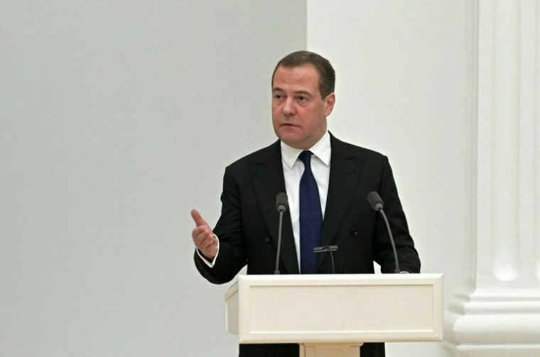 Дмитрий Медведев призвал законодательно уточнить понятие «соотечественник»