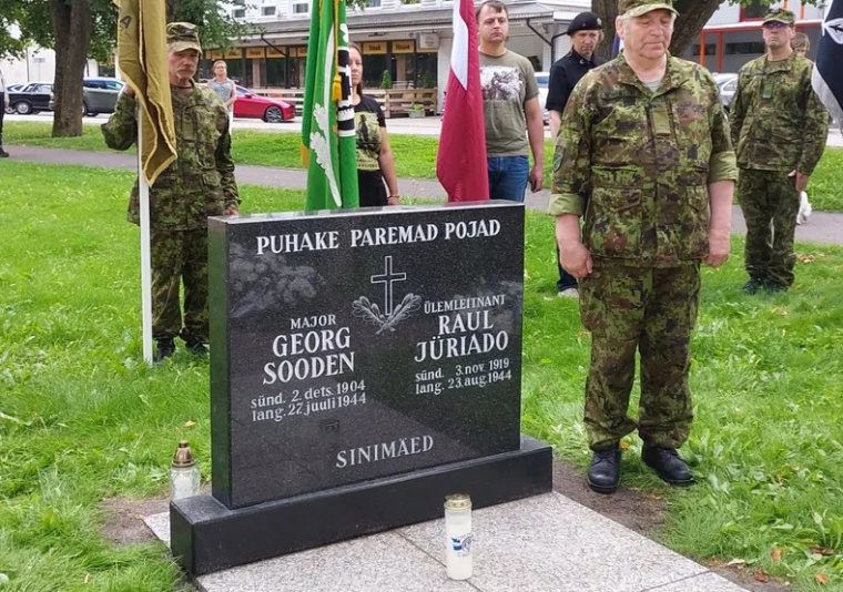 В центре эстонского города Йыхви открыт мемориал погибшим в 1944 году офицерам СС Соодену и Юриадо