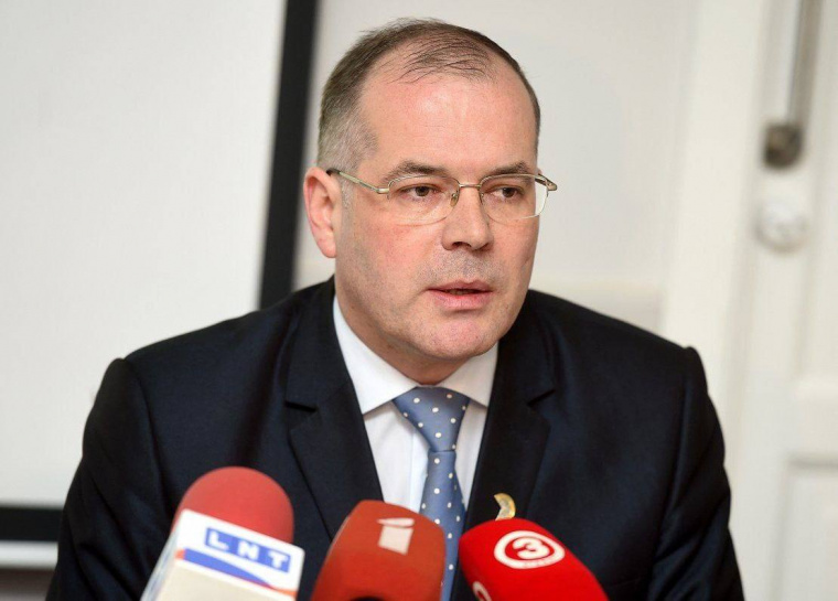 Служба госбезопасности Латвии начала уголовный процесс против бывшего евродепутата Андрея Мамыкина