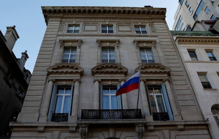 В российском Генконсульстве в Нью-Йорке заявили о перебоях со связью